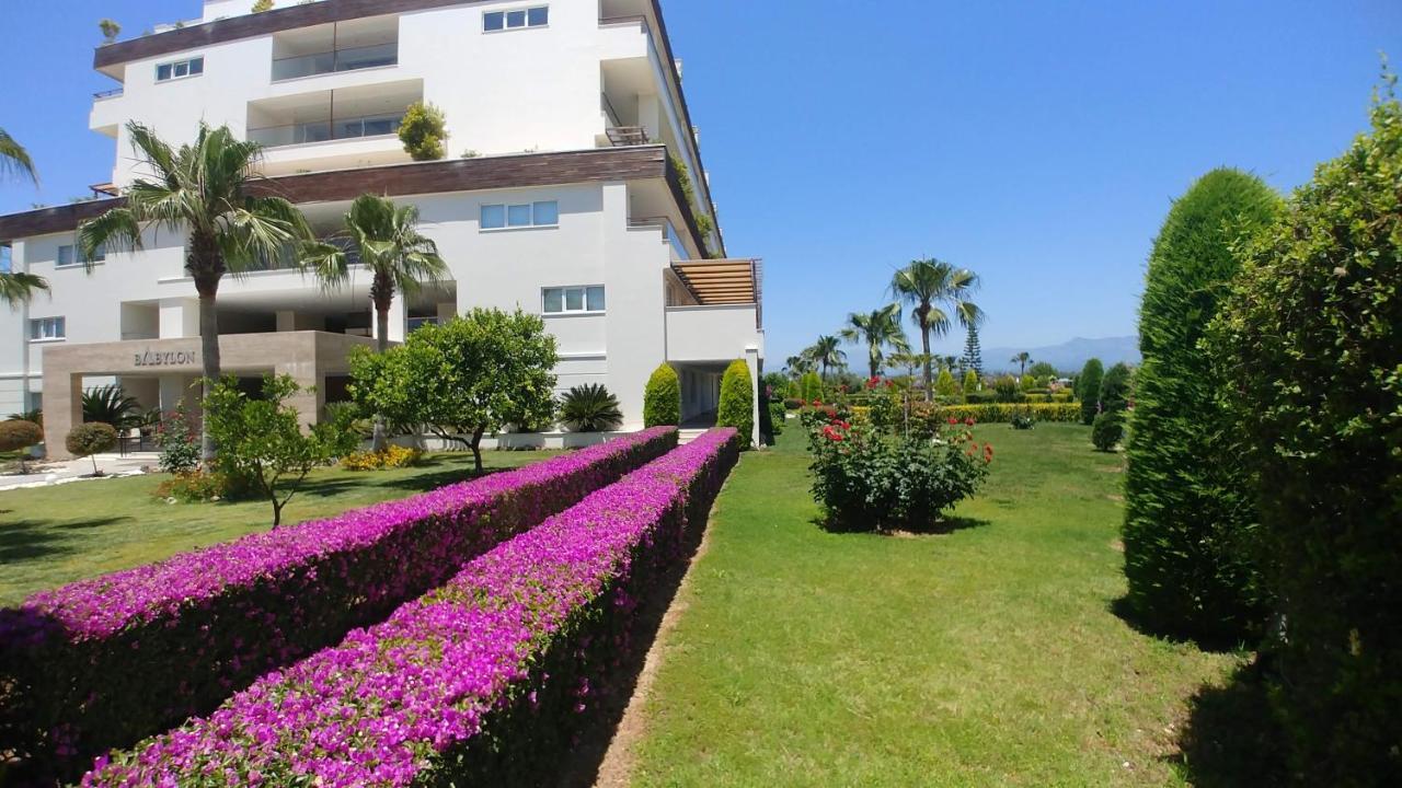Babylon Luxury Villa With Private Pool And Indoor Heated Pool Side Exteriér fotografie