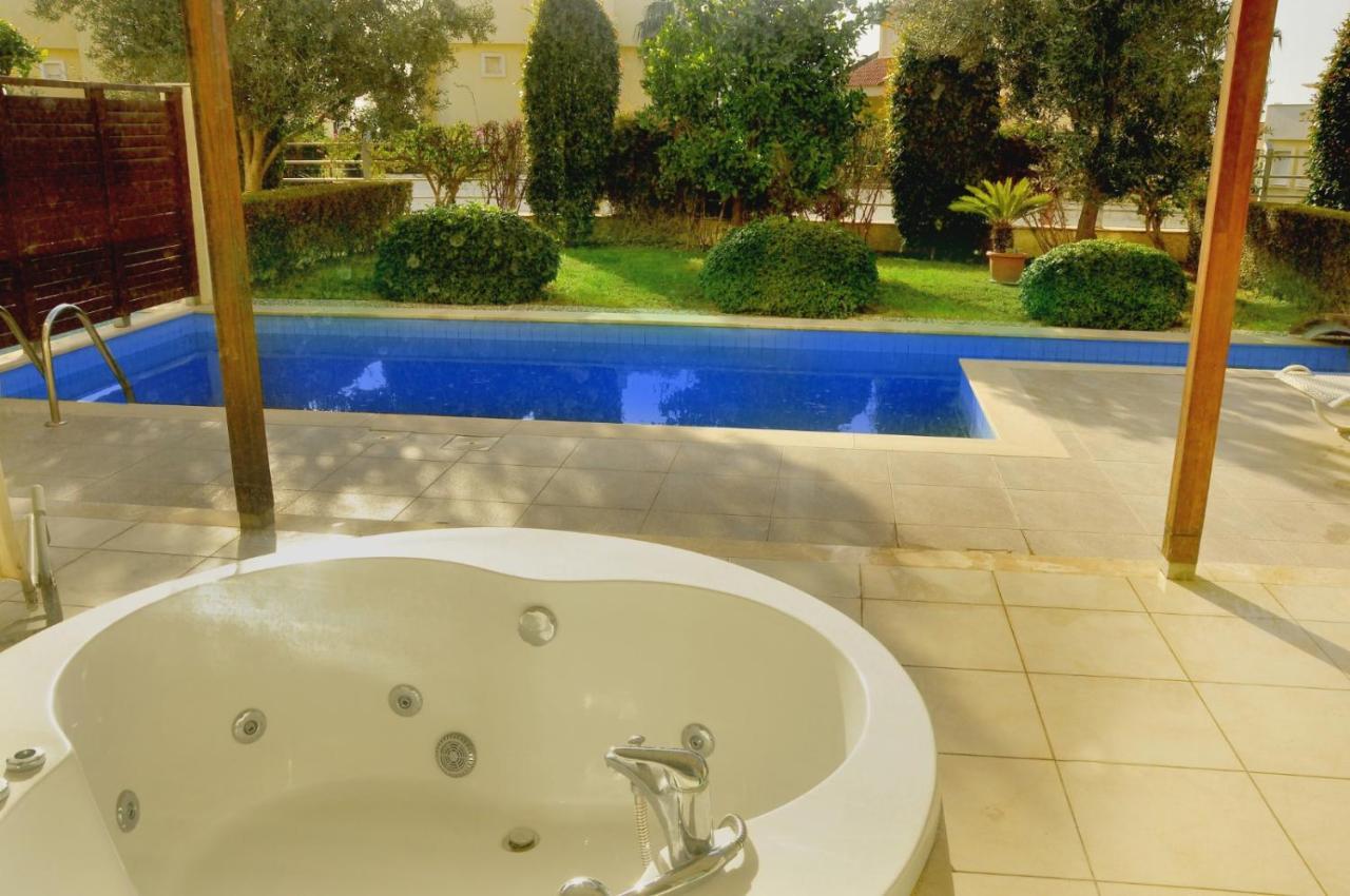 Babylon Luxury Villa With Private Pool And Indoor Heated Pool Side Exteriér fotografie