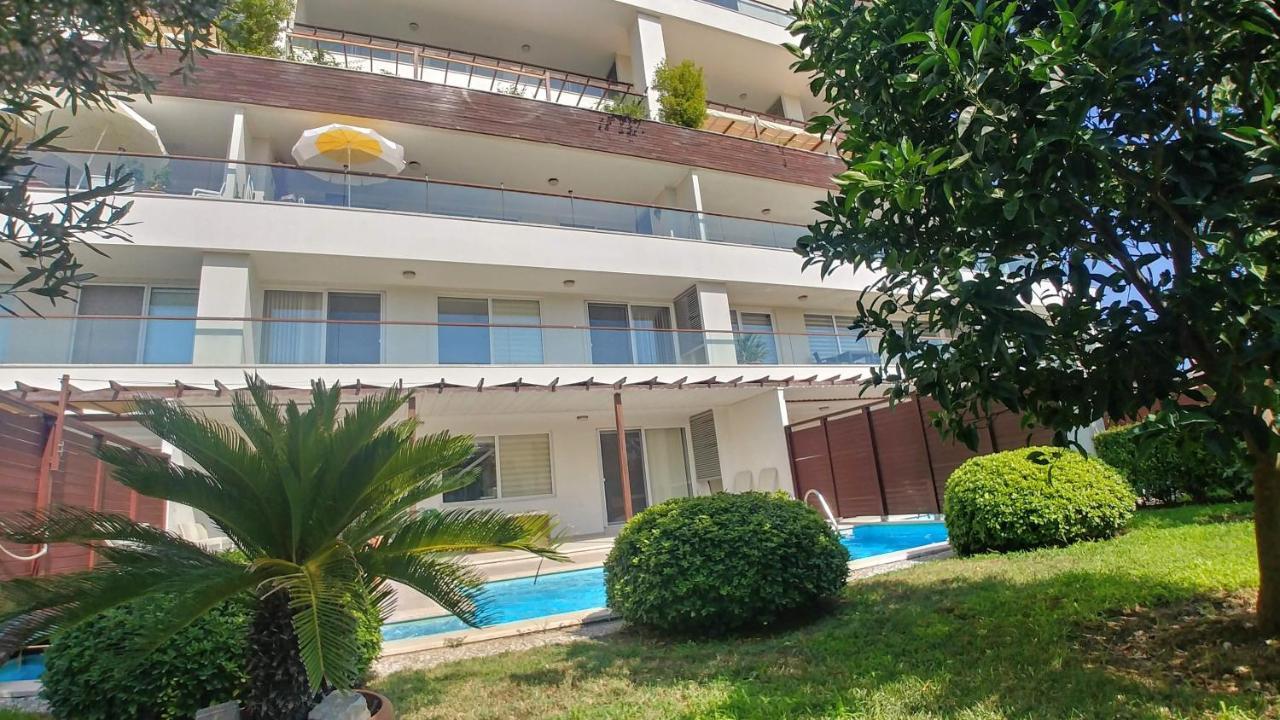 Babylon Luxury Villa With Private Pool And Indoor Heated Pool Side Exteriér fotografie