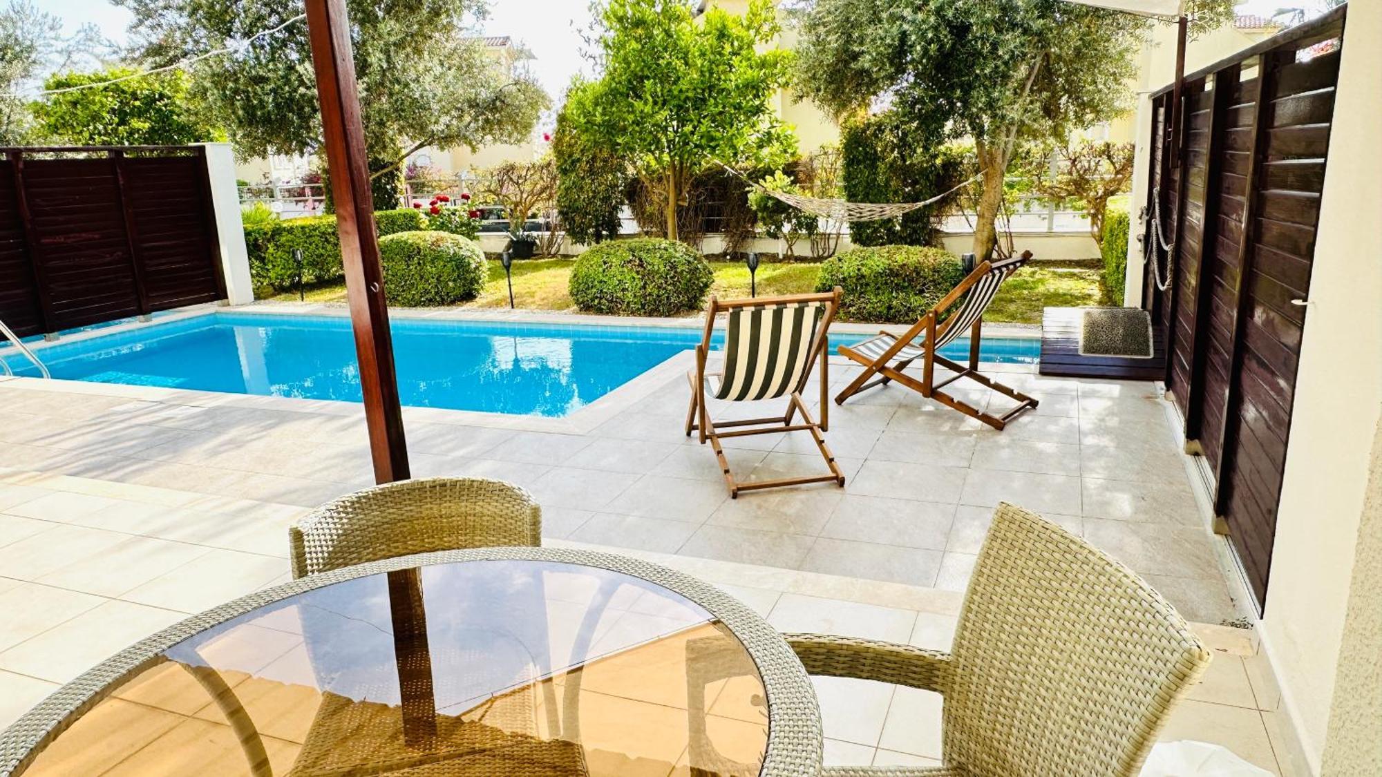 Babylon Luxury Villa With Private Pool And Indoor Heated Pool Side Exteriér fotografie